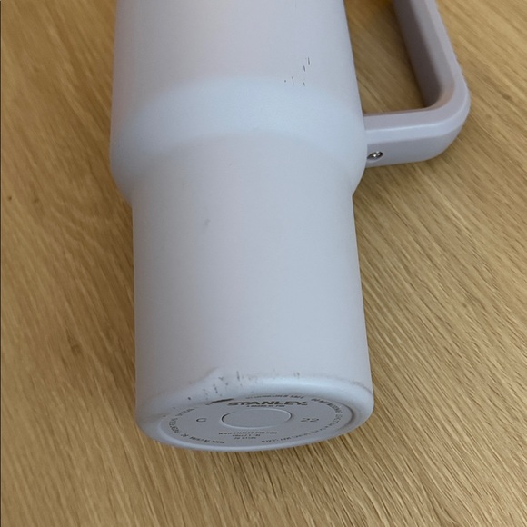 40oz Stanley cup - Picture 2 of 6